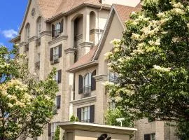Le St-Martin Hotel & Suites