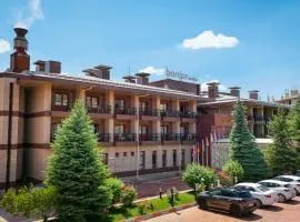 Bonjur Hotel Thermal & Wellness Club