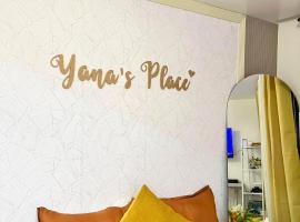 Yana's Place - Azure Residences, hotel i Manila