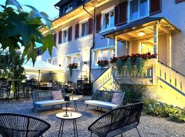 Landhotel Gasthaus zum Pflug, hotel v destinaci Zell am Harmersbach