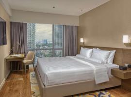 Novotel Hotel Residence Manila at Acqua, Hotel in Manila