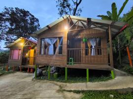 Cabañas Los Profes, ξενοδοχείο σε La Vega