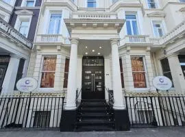Cromwell Hotel
