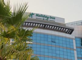 Holiday Inn Abu Dhabi by IHG, hotel v destinaci Abu Dhabi