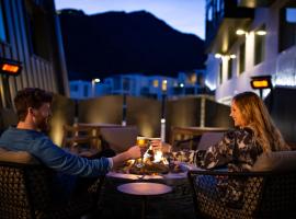 Holiday Inn Express & Suites Queenstown by IHG, hotel u gradu 'Queenstown'