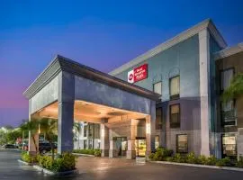 Best Western Plus Universal Inn - Free Shuttle to Universal Studios!
