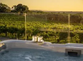 The Strand at The Vineyard McLaren Vale - King BR, Comp Minibar, Breakfast Prov, Fireplace