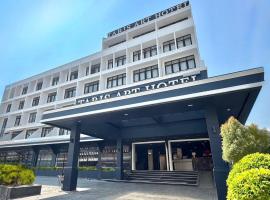 塔拉斯藝術酒店，帕府的飯店