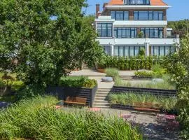 By Friso Den Haag - Scheveningen