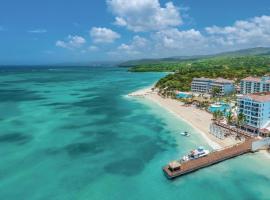 Sandals Dunns River All Inclusive Couples Only, hotel v mestu Ocho Rios