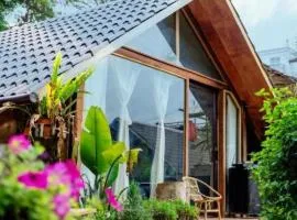Đồi Gió Hú Homestay & Coffee Măng Đen