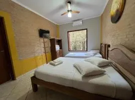 Pousada e Camping Claro Casa de Pedra