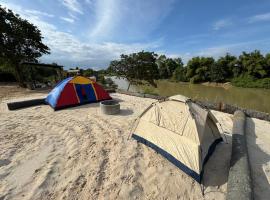 Riverland Camp, Hotel in Phumĭ Chheutéal (2)