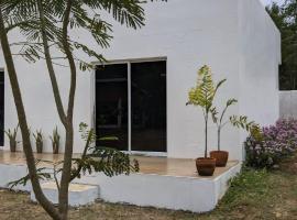 MHARI Guest Rooms, Hotel in San Juan