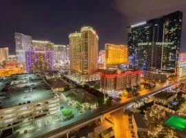 No Resort Fee Strip View Balcony+ Valet Parking