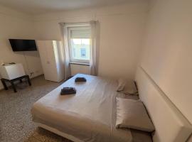 Chambre centre gasperich, hotel in Luxembourg