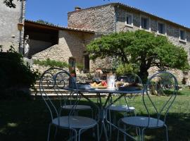 Le Domaine de Piedmoure, Gîtes et chambres, piscine, terrasses privatives, hotel v destinaci Sault-de-Vaucluse