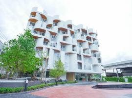 Maybis Hotel, ξενοδοχείο σε Samut Prakan