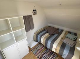 Vdb Lodge - coworking space - Work Relax & Sleep, ξενοδοχείο σε Sobreda