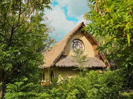 Hotel El Poncho - Centro Ecoturistico – hotel w mieście Estancia Marquina
