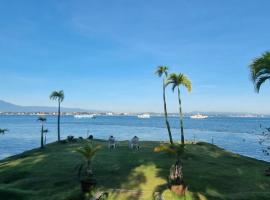 Casa G Guesthouse, hotel v destinaci Babak