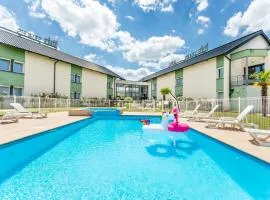 Hôtel Ibis Styles Bourges - Piscine extérieure chauffée - Restaurants à proximité