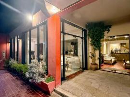 HOTEL San Martin, хотел в Сан Хосе де Хачал