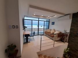 Luxurious house with private beach, hôtel à Manta