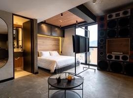 Indie Universe Creative Hotel, hotel in Medellín