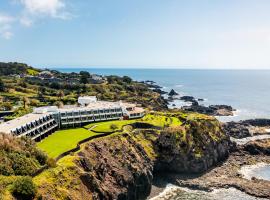 Caloura Hotel Resort、カロウラのホテル