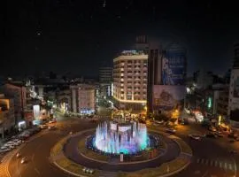Grand Earl Hotel