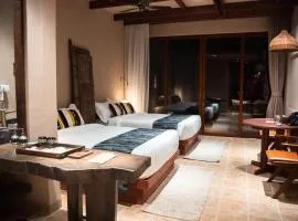 Entikko Safari Lodge