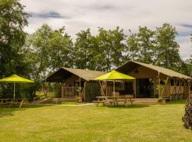 Zorgcamping De Ruif De Peppelhoeve, hotel v destinaci Stoutenburg