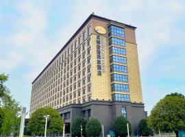 Chengdu Joyhub Air Hotel, hotel in Chengdu
