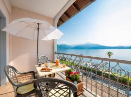 Residence Casa e Vela، فندق في أوجيبيو