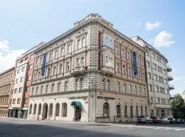 EA Hotel Downtown