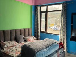 Celebrate Vacation New Shanti Palace, hotel v destinaci Badrinath