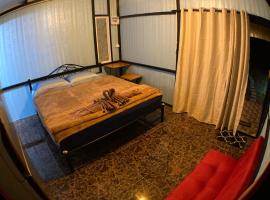 PinkHouse, hotel in Ban Bang Bao