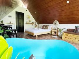 Garden of Faith Lodge - 20 minutes drive from Tagaytay, ξενοδοχείο σε Calaca