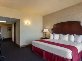 Shoreline Inn & Conference Center, an Ascend Collection Hotel