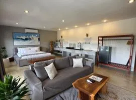 Uluwatu Stay's Deluxe Suite #5