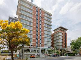 天鹅绒广场酒店，位于瓜达拉哈拉的酒店