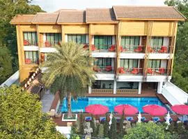 March Hotel & Suite Riverside