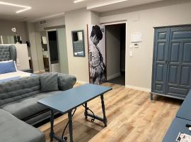 Hotel Cervantes, hotel in Linares