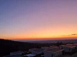 Kosmaj Renew - Sunset View, hotel in Koraćica