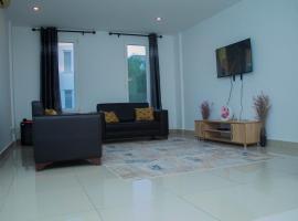 Spacious & Serene 3-Bedroom Condo at Kai Villa, hotel v destinaci Accra