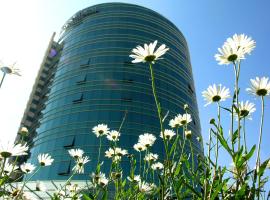 Suites Camino Real, hotel in La Paz
