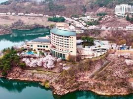 Cheongpung Resort, hotel din Jecheon