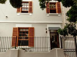 Double Story at 55, hotel in Graaff-Reinet