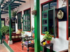 Hotel Las Tres Viejas, hotel in Sesquilé